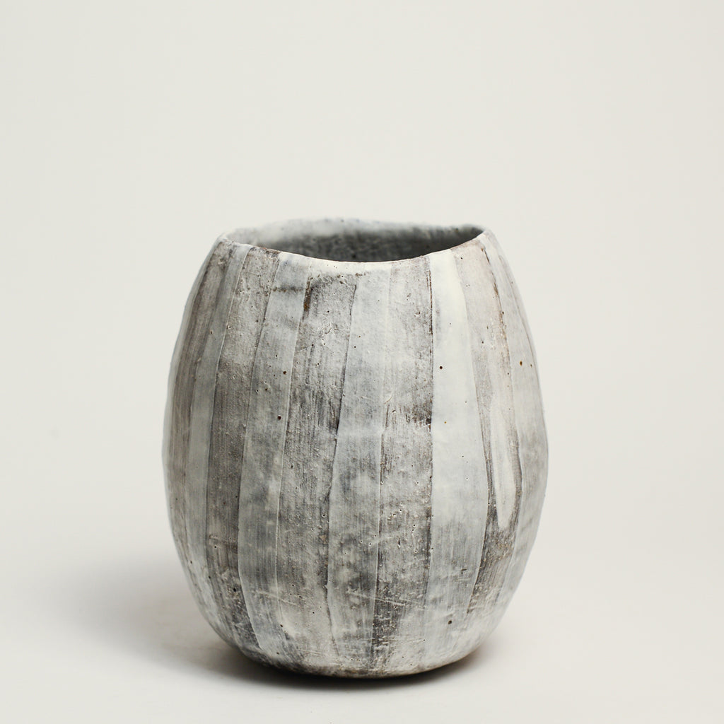 LAUREN JOFFE is a ceramic artist born in Cape Town, who immigrated to Melbourne as a child.  She studied Fine Art (Gold & Silversmithing) at RMIT and after graduating began her art practice as a contemporary jeweller and object maker