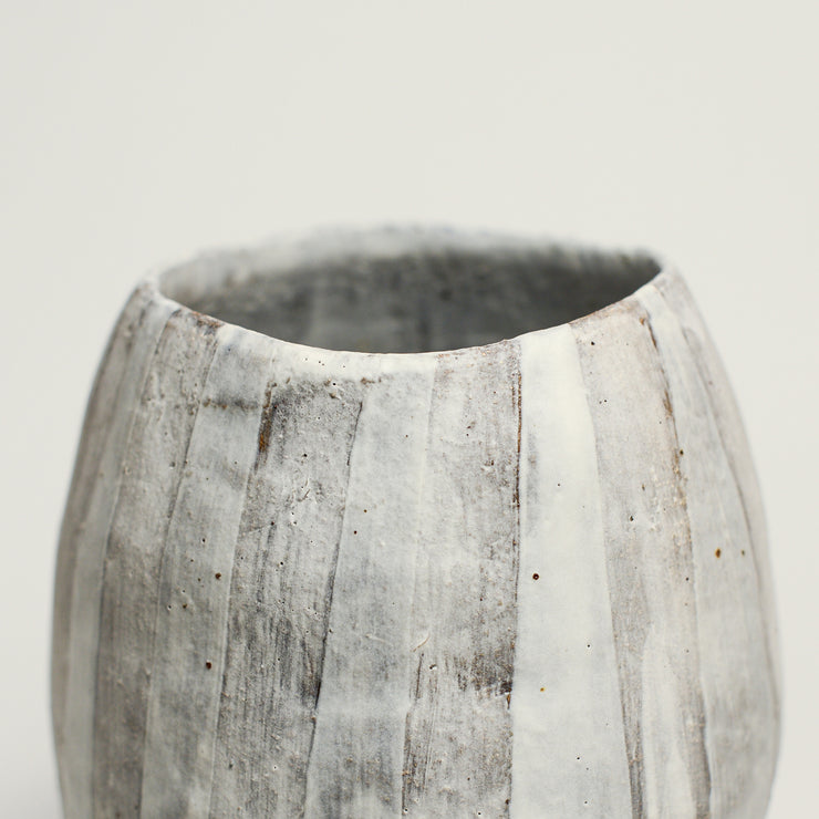 LAUREN JOFFE is a ceramic artist born in Cape Town, who immigrated to Melbourne as a child.  She studied Fine Art (Gold & Silversmithing) at RMIT and after graduating began her art practice as a contemporary jeweller and object maker