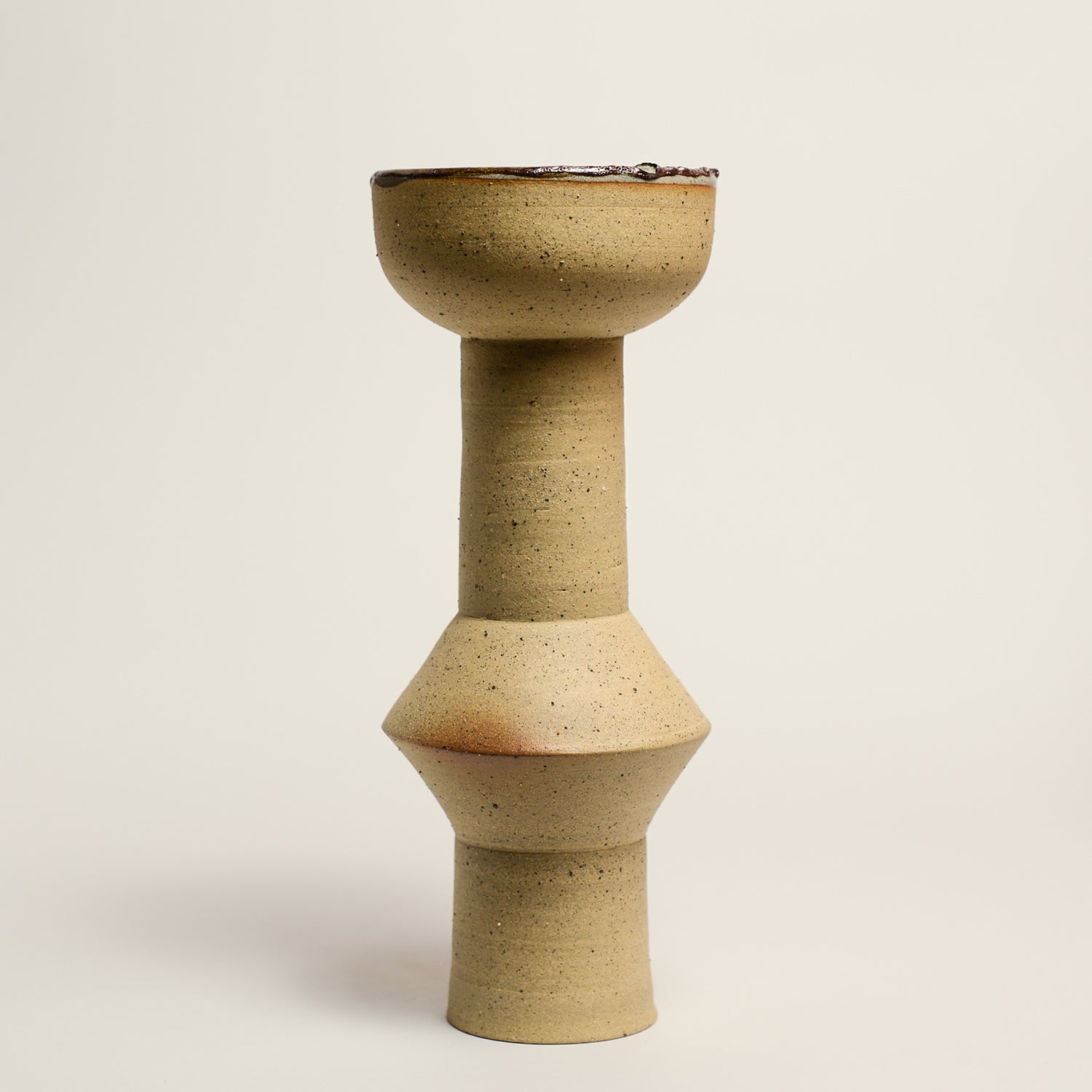 LAURA VELEFF has been making ceramic work for her label LEAF AND THREAD for the past 9 years. Laura works predominantly on the wheel and creates pieces that are imbued with her deep respect and love for natural materials.  Since moving from Melbourne to the Central Victorian Goldfields, Laura's more recent work tells the story of the complex narrative and history of her new surroundings, often incorporating materials she gathers from the environment.