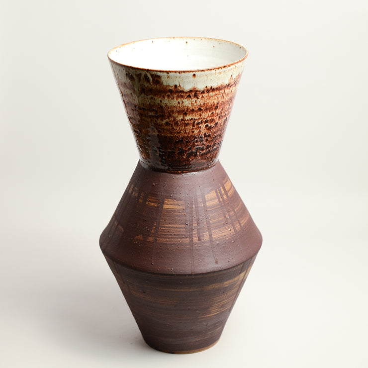 Ceramic vessel handmade by Laura Veleff of Leaf and Thread