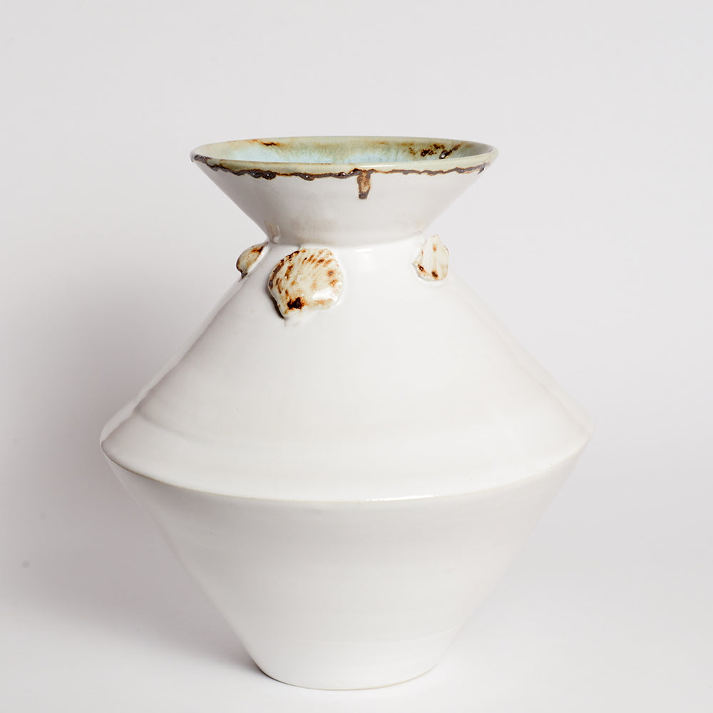 Ceramic sculpture by Laura Veleff of Leaf And Thread