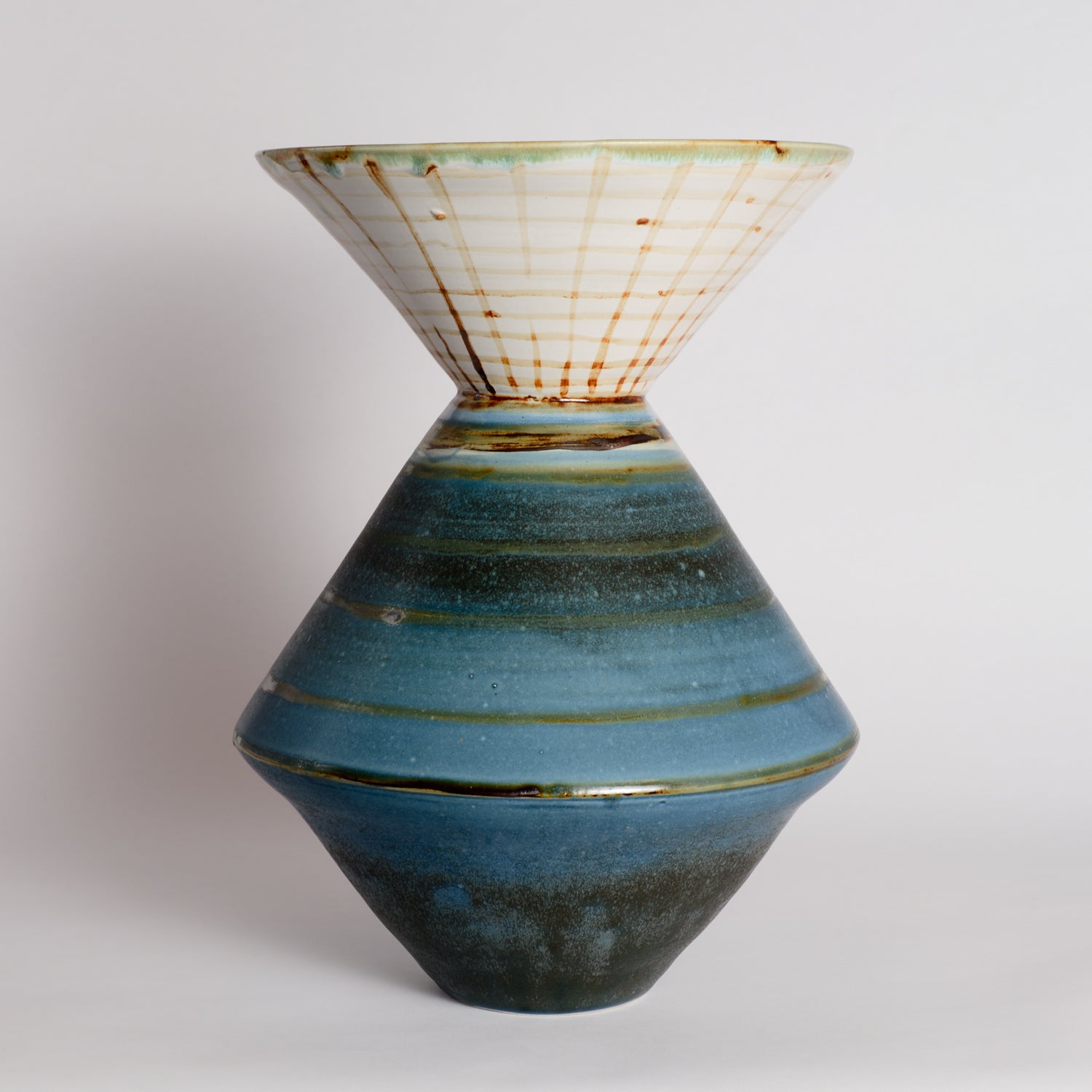 'Specimen Gully' Vessel VI