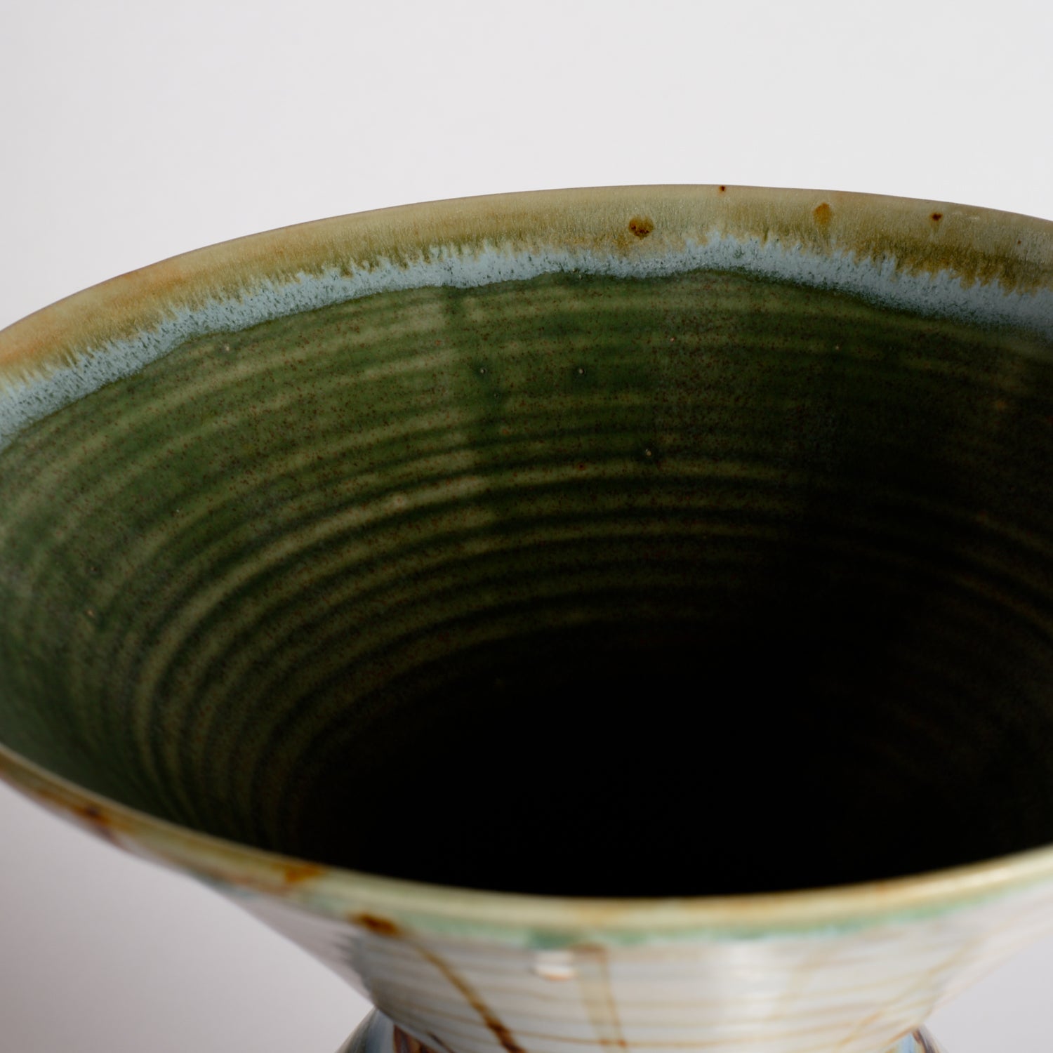 'Specimen Gully' Vessel VI