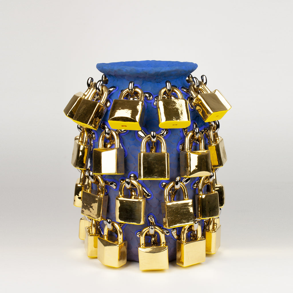 Ceramic sculpture by French artist Mathieu Frossard. Mathieu Frossard creates works that stand somewhere between art, design and craft.