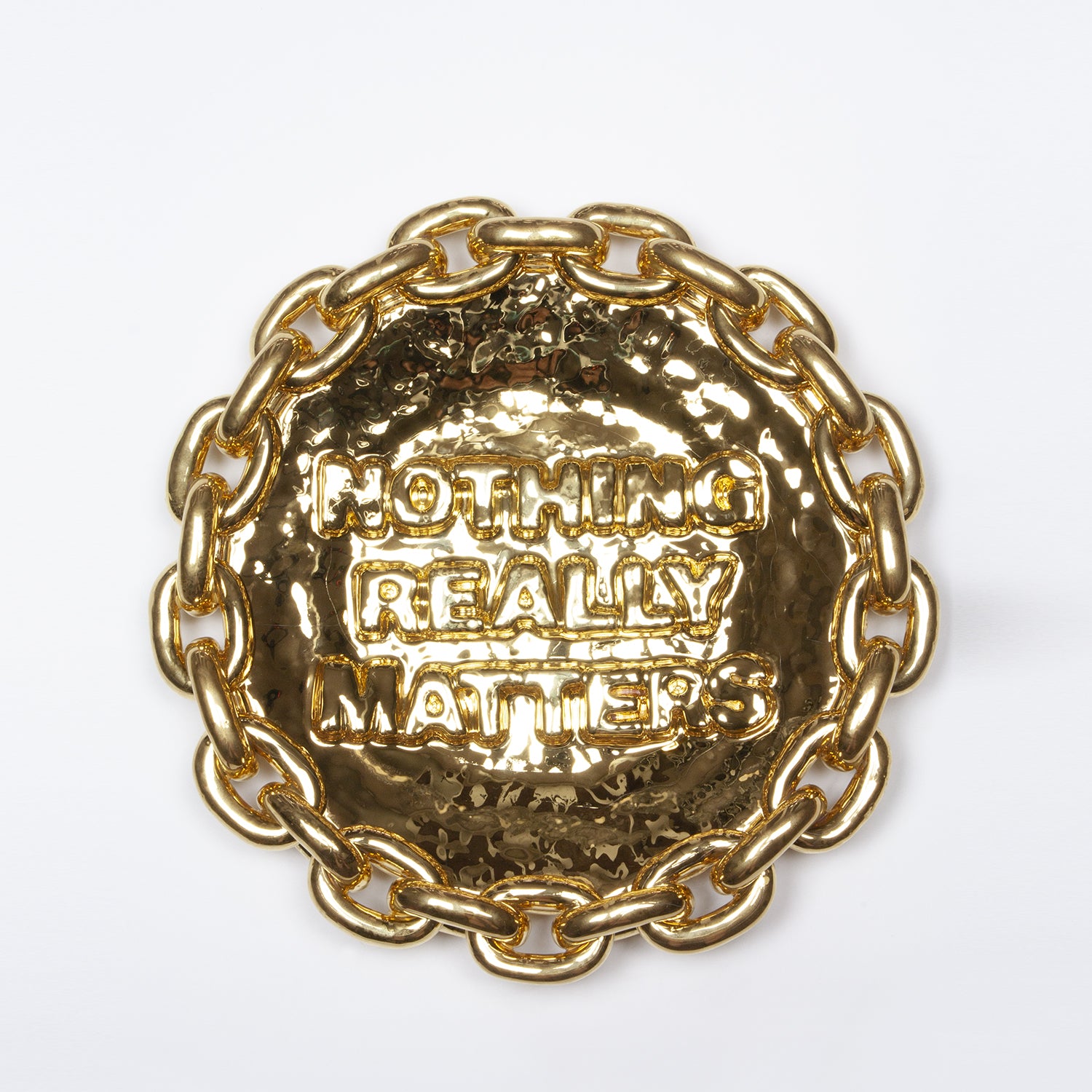 Nothing really matters Ceramic sculpture by French artist Mathieu Frossard, as part of his exhibition 'Workflow'. Mathieu Frossard creates works that stand somewhere between art, design and craft.