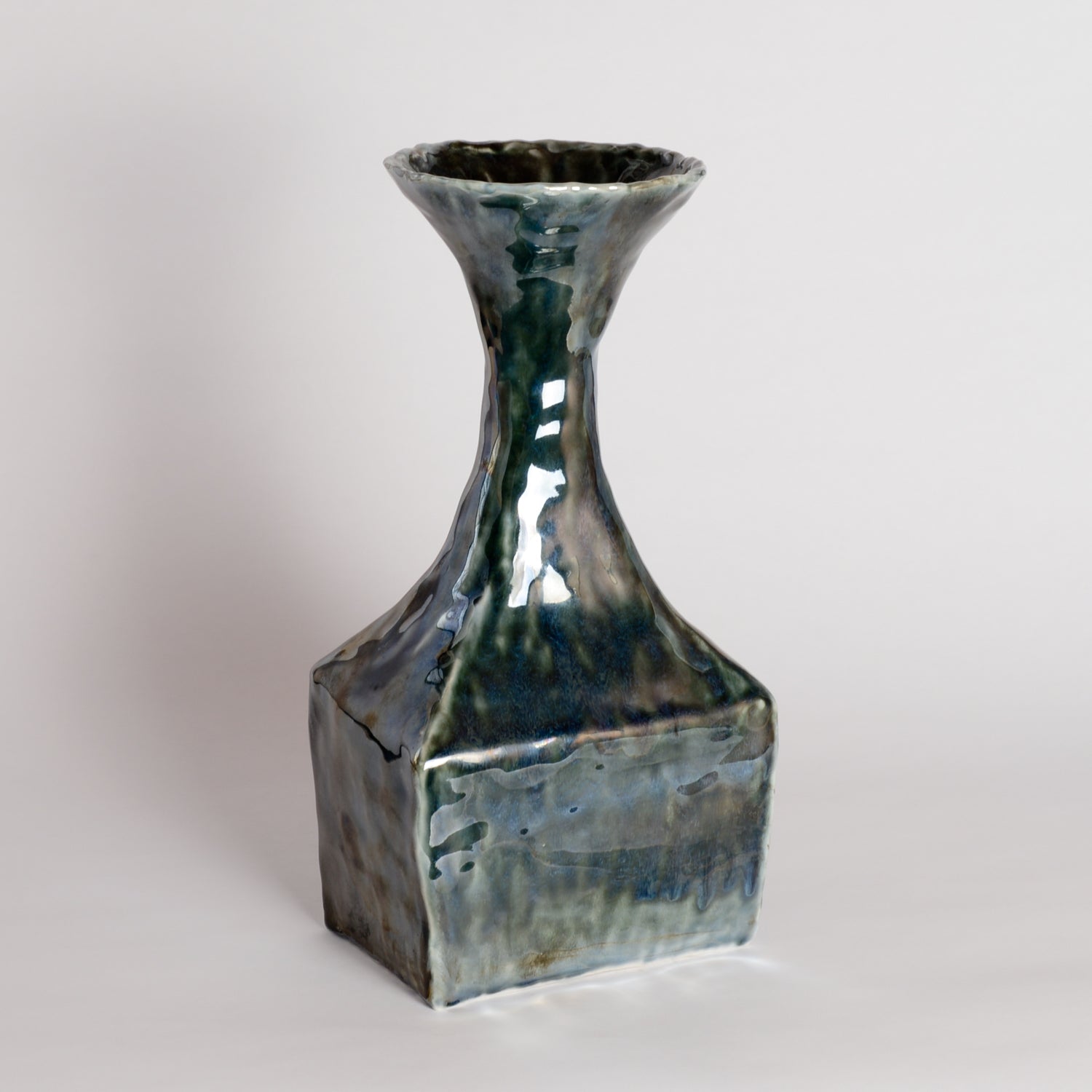 Lustre Vase