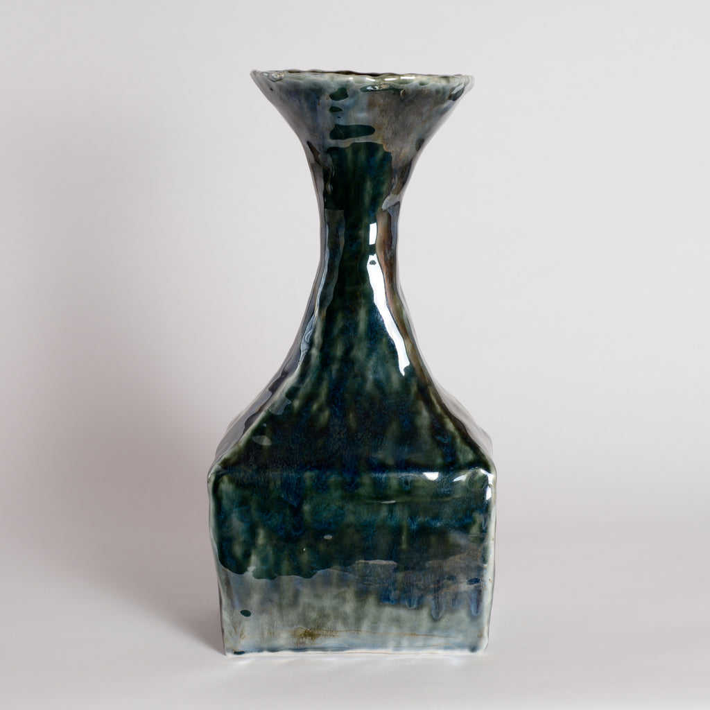 Lustre Vase