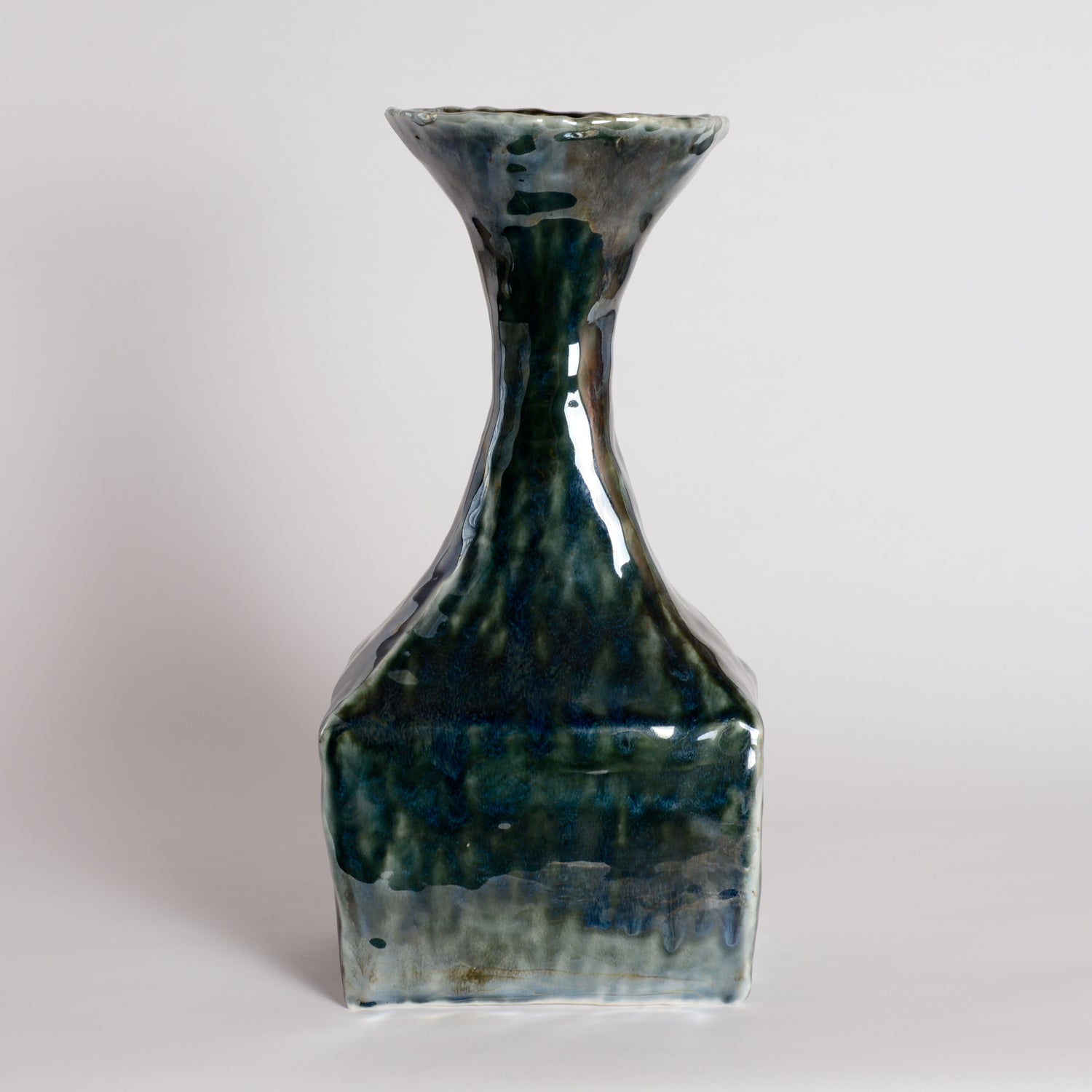 Lustre Vase