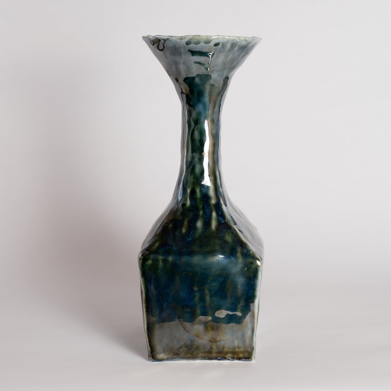 Lustre Vase