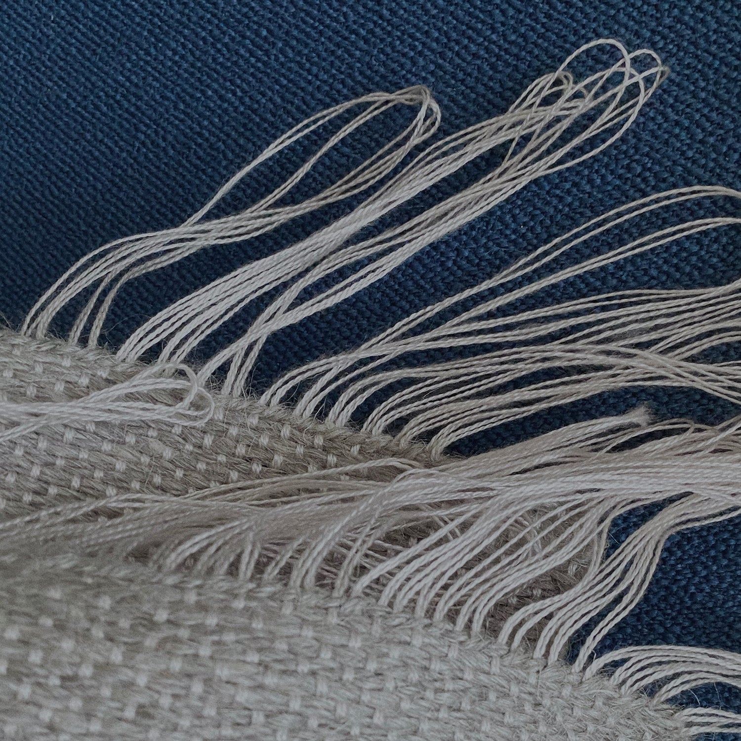 Long Fringe Table Mat 04