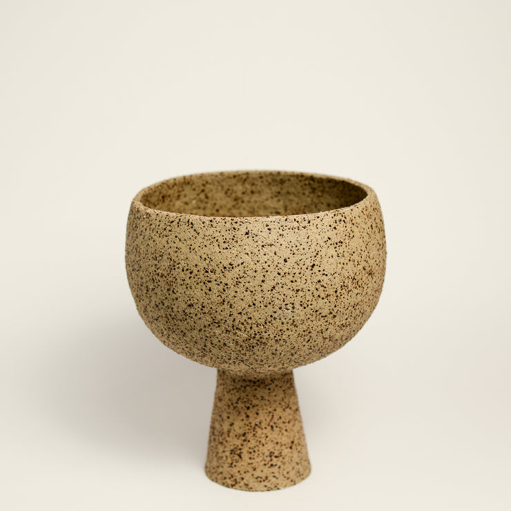 Ceramic vase by melbourne ceramicist Simone Karras