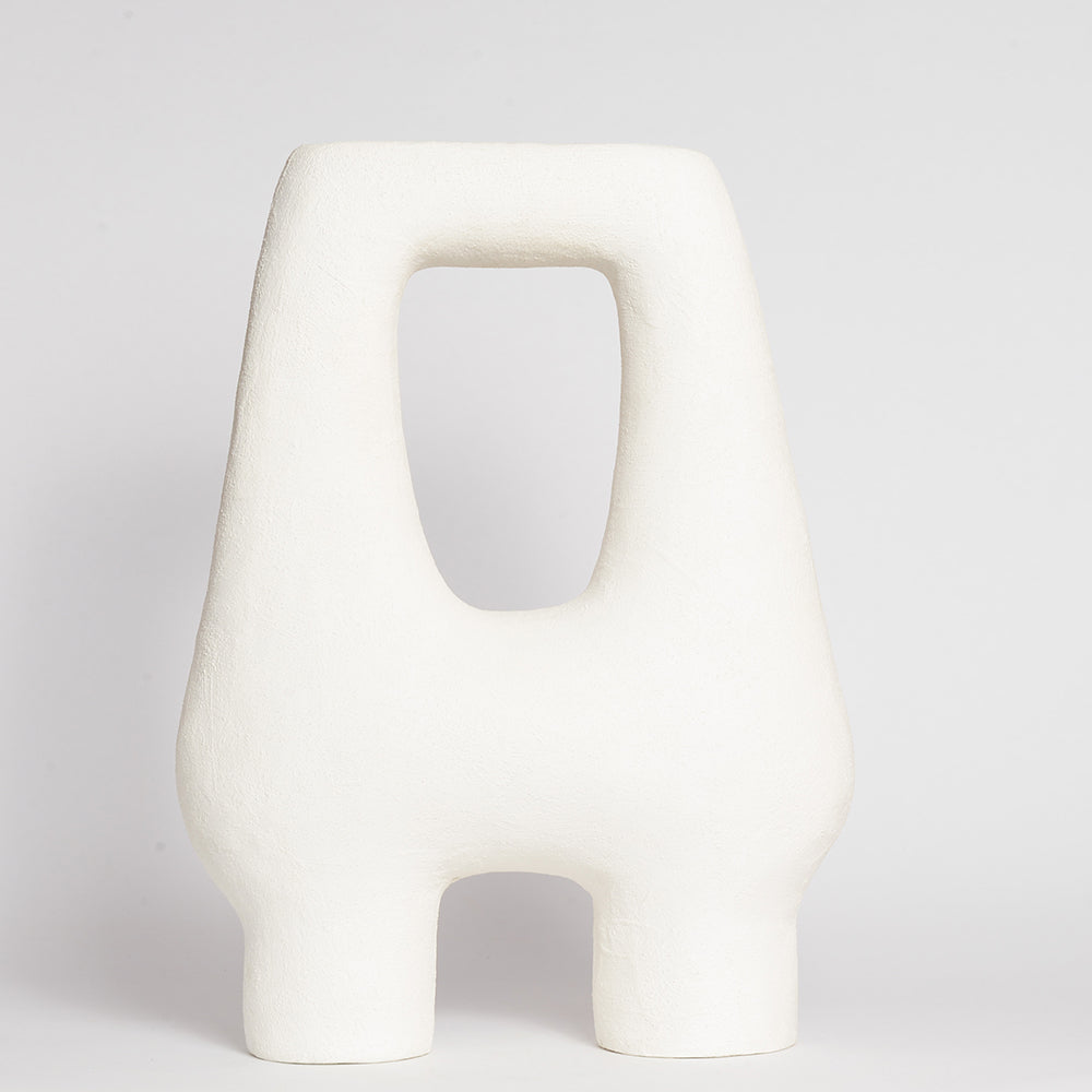 STEPHANIE PHILLIPS is a ceramic artist from Sydney, Australia. Through her background and upbringing, Stephanie has developed an affinity with the Australian bush and the influence of the forms and colours of native flora are evident in her contemporary ceramic sculptures.