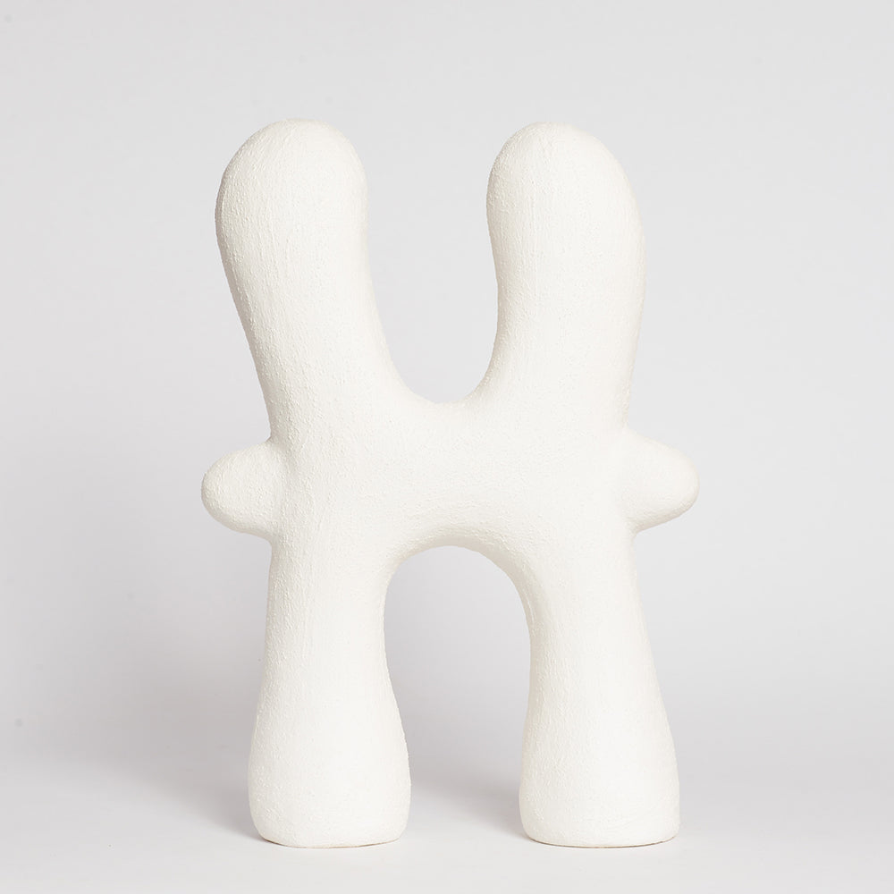 STEPHANIE PHILLIPS is a ceramic artist from Sydney, Australia. Through her background and upbringing, Stephanie has developed an affinity with the Australian bush and the influence of the forms and colours of native flora are evident in her contemporary ceramic sculptures.