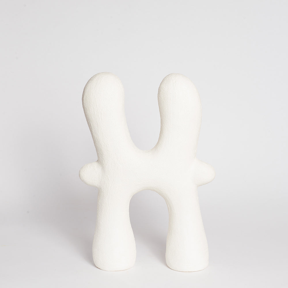 STEPHANIE PHILLIPS is a ceramic artist from Sydney, Australia. Through her background and upbringing, Stephanie has developed an affinity with the Australian bush and the influence of the forms and colours of native flora are evident in her contemporary ceramic sculptures.