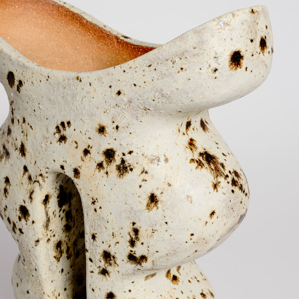 STEPHANIE PHILLIPS is a ceramic artist from Sydney, Australia. Through her background and upbringing, Stephanie has developed an affinity with the Australian bush and the influence of the forms and colours of native flora are evident in her contemporary ceramic sculptures.