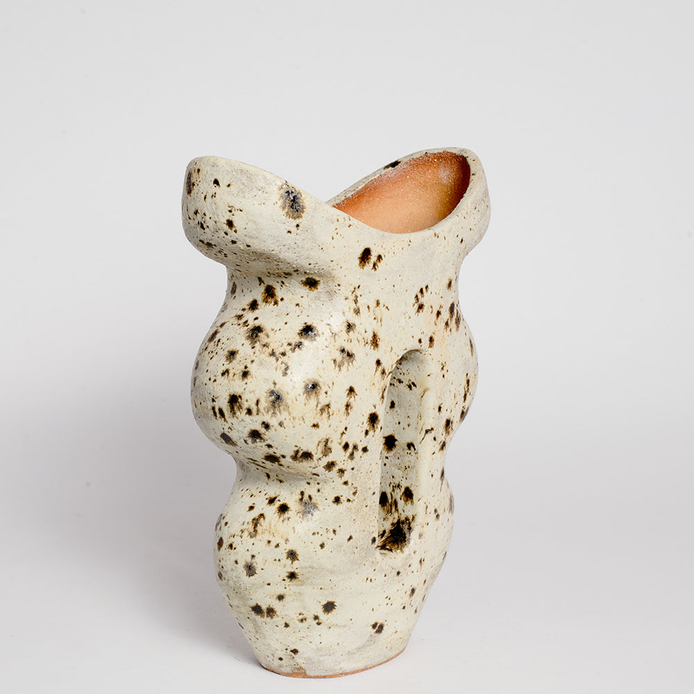 STEPHANIE PHILLIPS is a ceramic artist from Sydney, Australia. Through her background and upbringing, Stephanie has developed an affinity with the Australian bush and the influence of the forms and colours of native flora are evident in her contemporary ceramic sculptures.