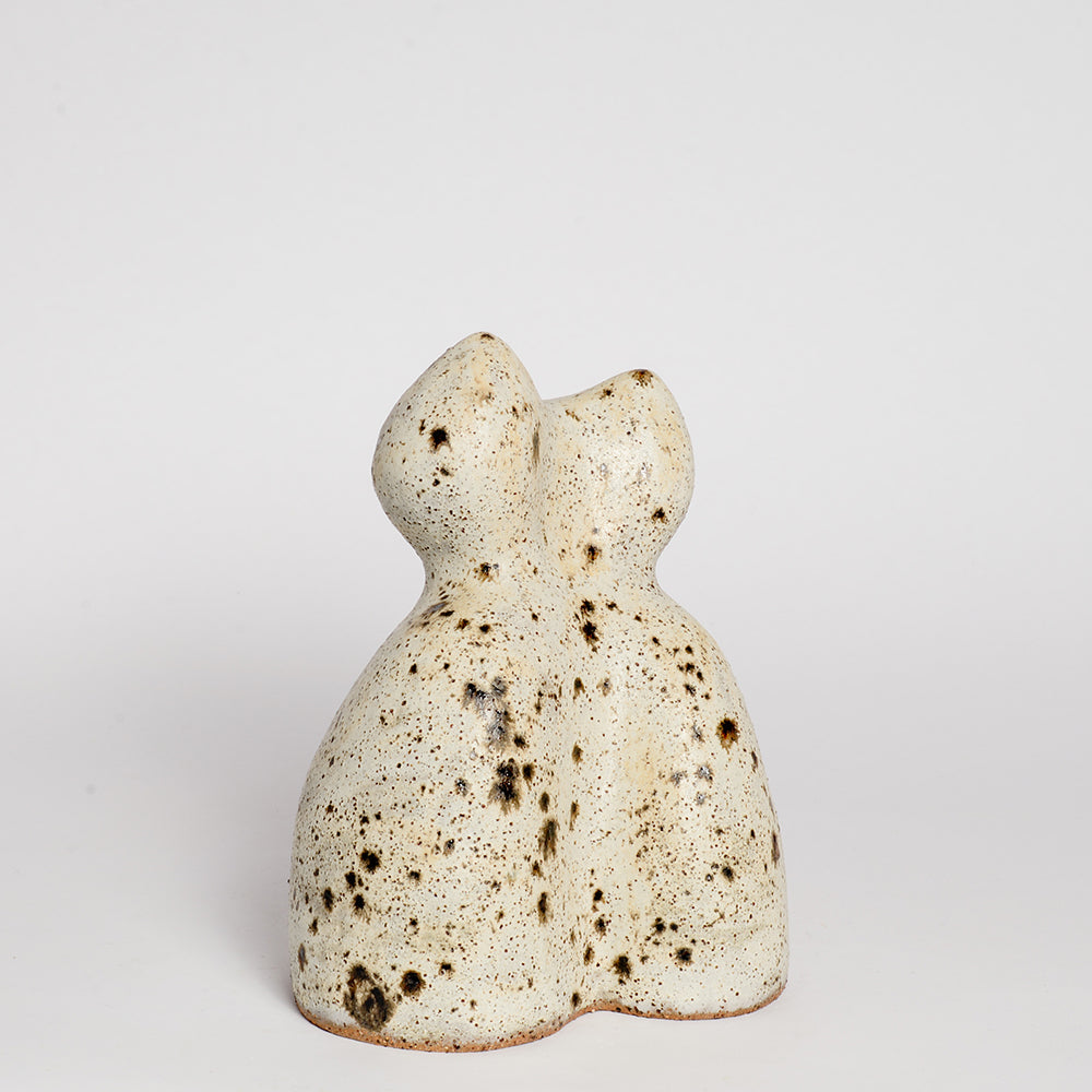 STEPHANIE PHILLIPS is a ceramic artist from Sydney, Australia. Through her background and upbringing, Stephanie has developed an affinity with the Australian bush and the influence of the forms and colours of native flora are evident in her contemporary ceramic sculptures.