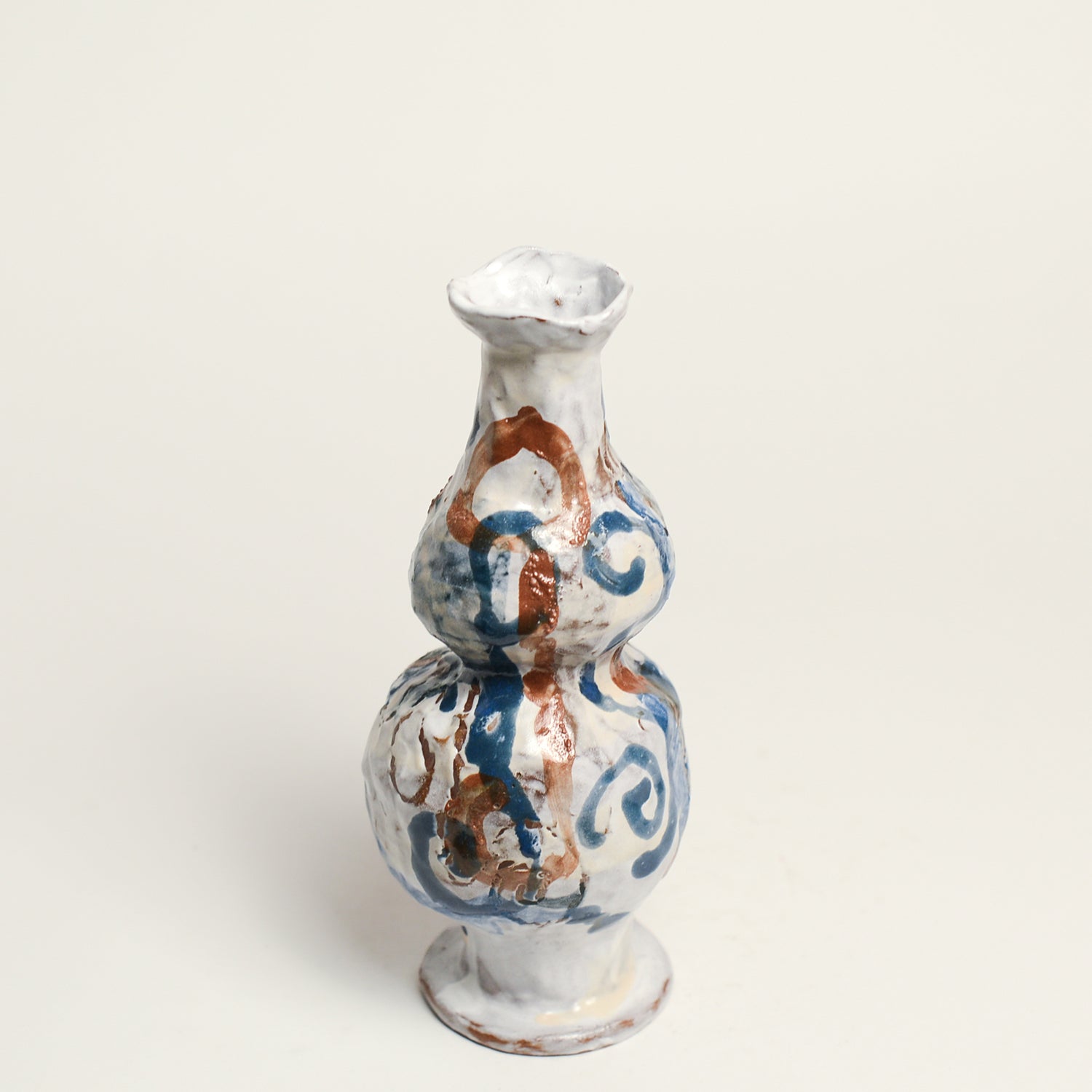 Ceramic vessel by Australian Ceramicist Tessy King