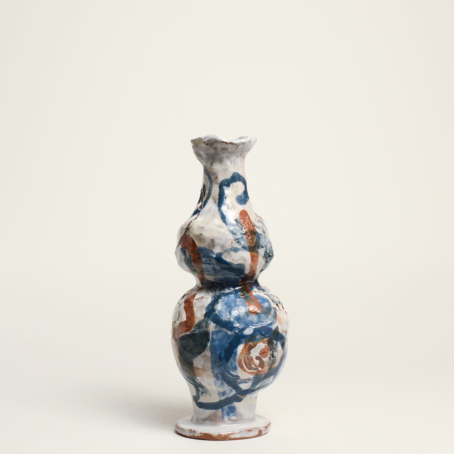 Ceramic vessel by Australian Ceramicist Tessy King