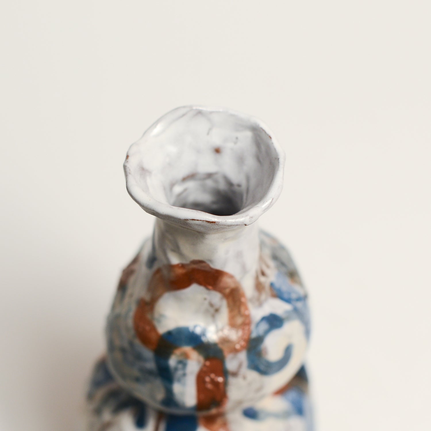 Ceramic vessel by Australian Ceramicist Tessy King