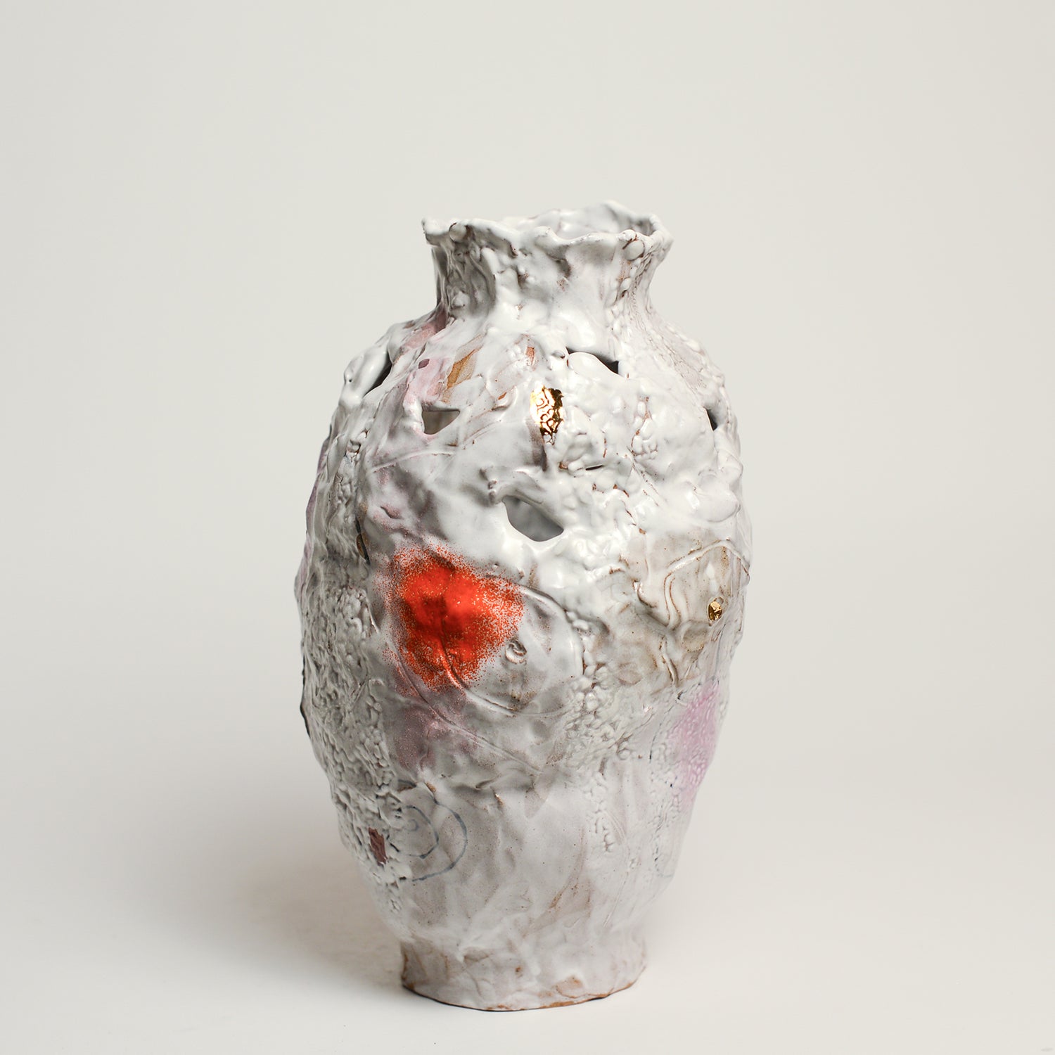 Ceramic vessel by Australian Ceramicist Tessy King