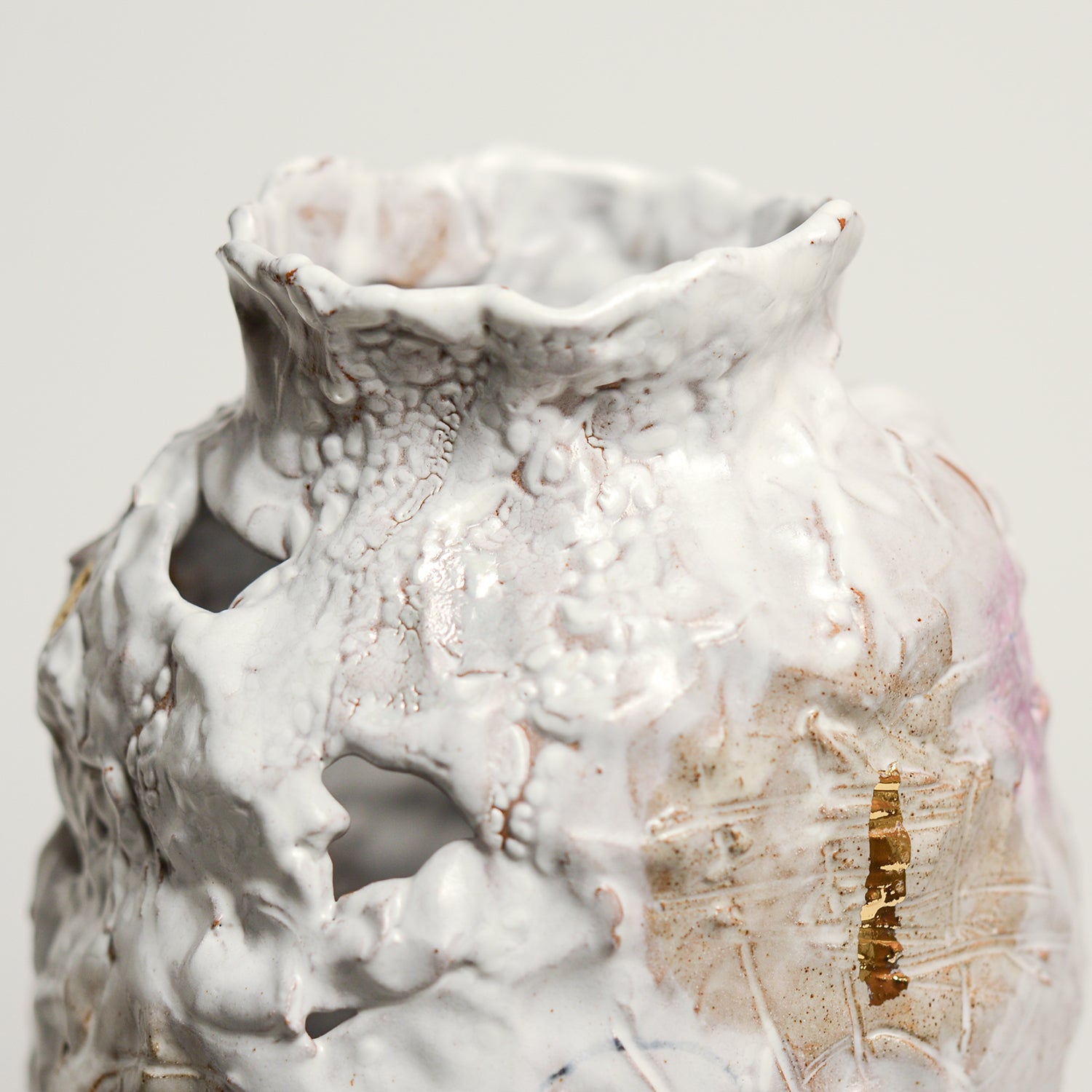 Ceramic vessel by Australian Ceramicist Tessy King