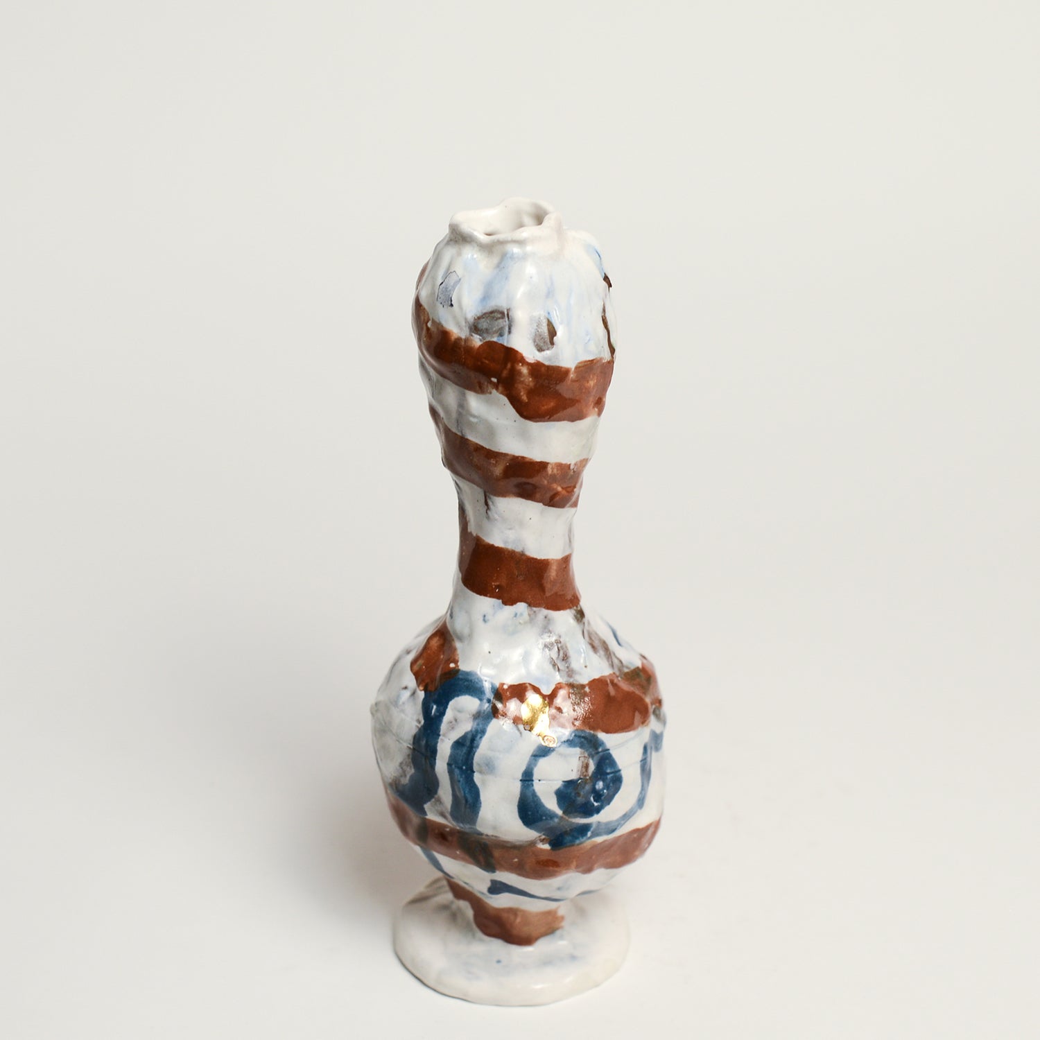 Ceramic vessel by Australian Ceramicist Tessy King