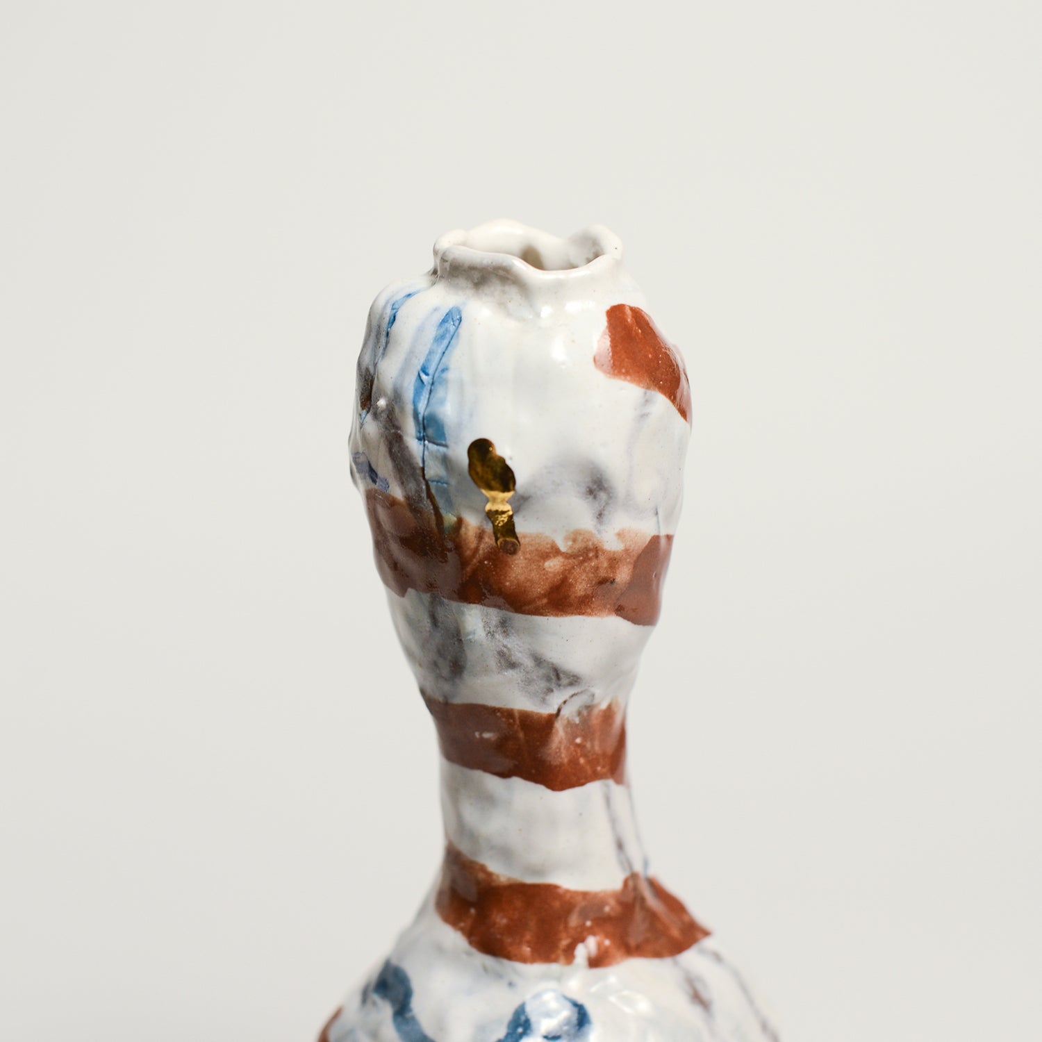 Ceramic vessel by Australian Ceramicist Tessy King