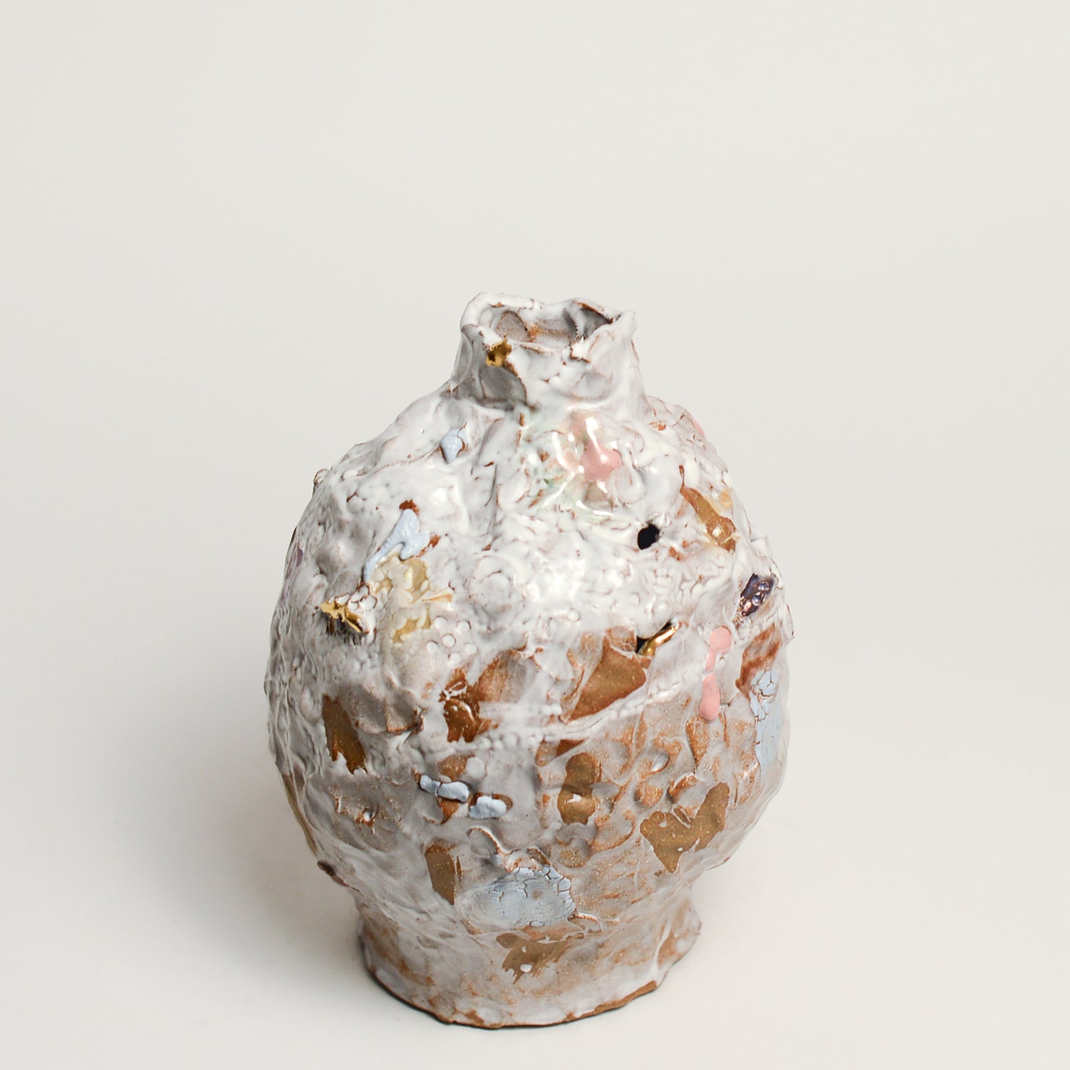 Ceramic vessel by Australian Ceramicist Tessy King