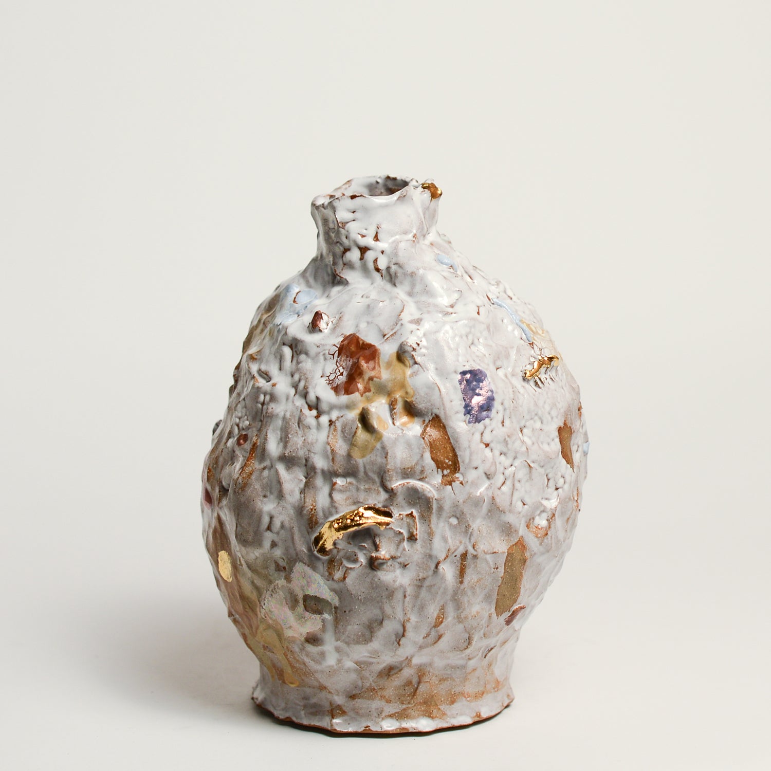 Ceramic vessel by Australian Ceramicist Tessy King