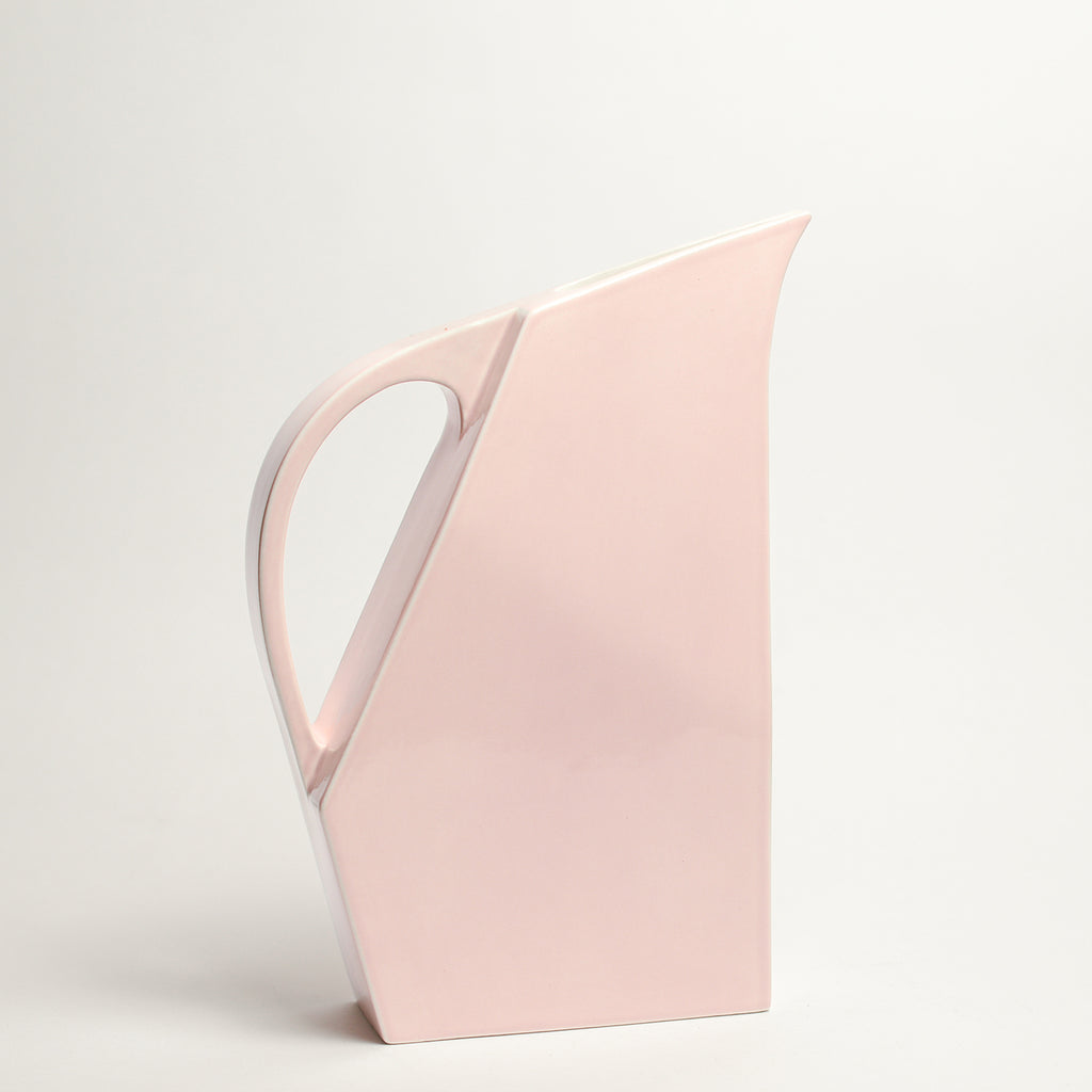 Ceramic jug by Yuro Cuchor