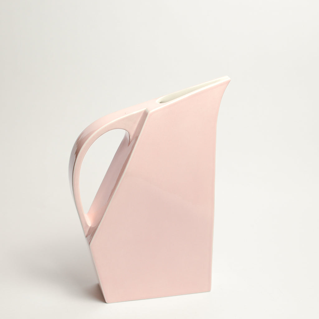 Ceramic jug by Yuro Cuchor