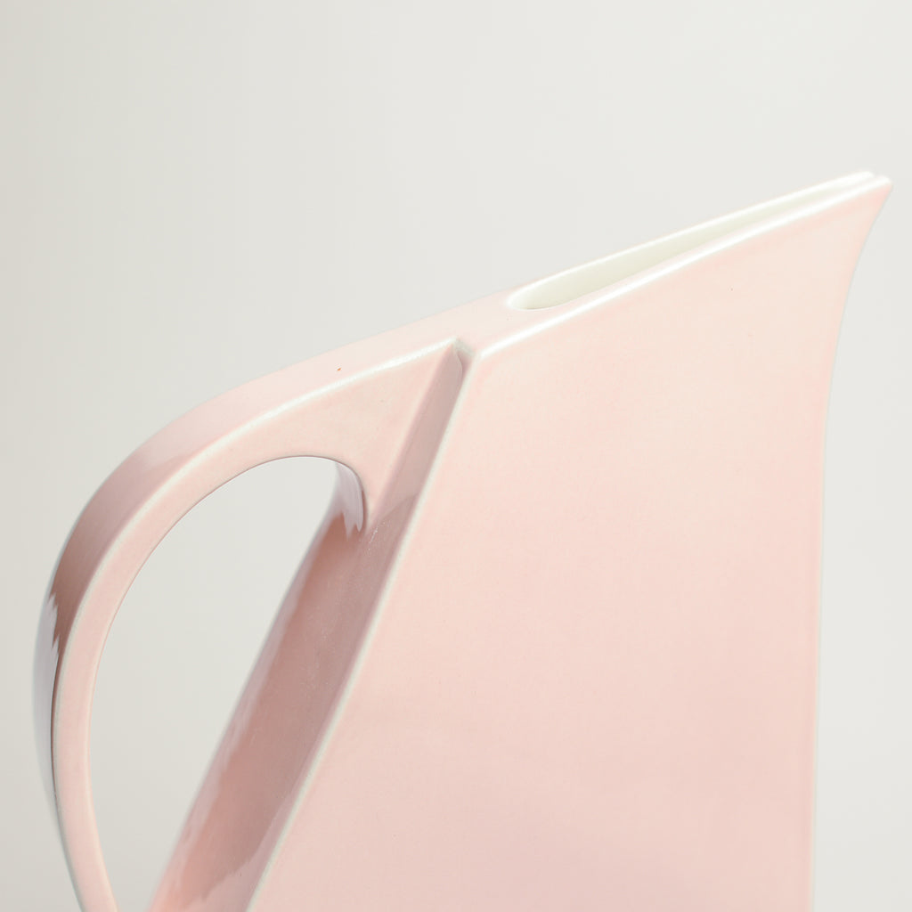 Ceramic jug by Yuro Cuchor