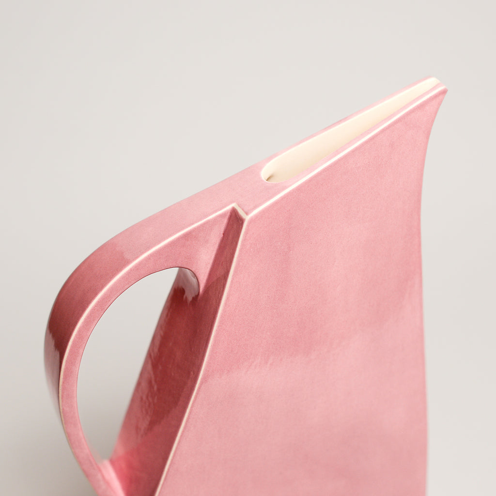 Ceramic jug by Yuro Cuchor