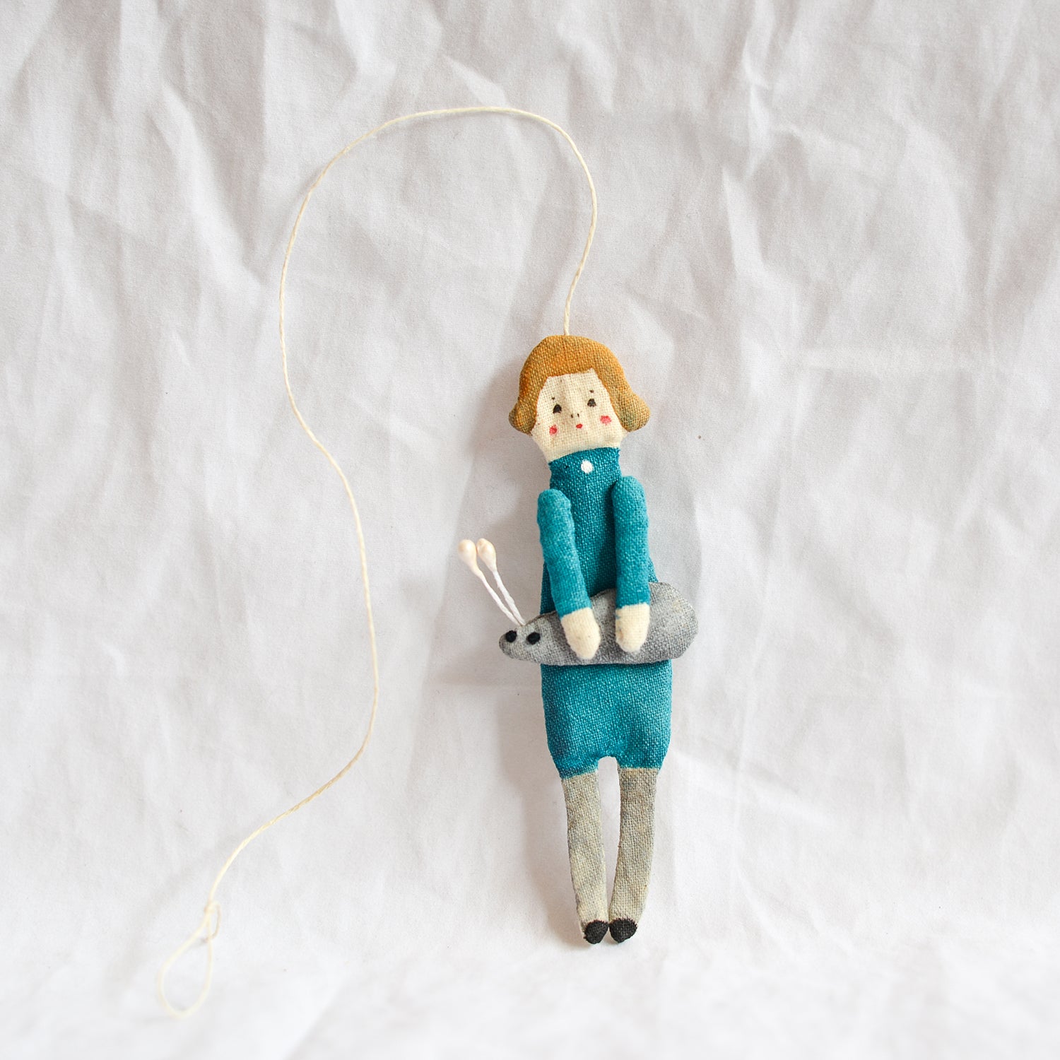 Mika Yamasaki is a Japanese artist living in Melbourne, Australia.  Mika is inspired by proverbs, superstitions and old traditions. Similarly, her work is inspired by ordinary phrases and sayings, both from Japanese and English.   Mika’s work is handmade and hand-painted; each piece is a one-off, made without the use of templates or patterns.