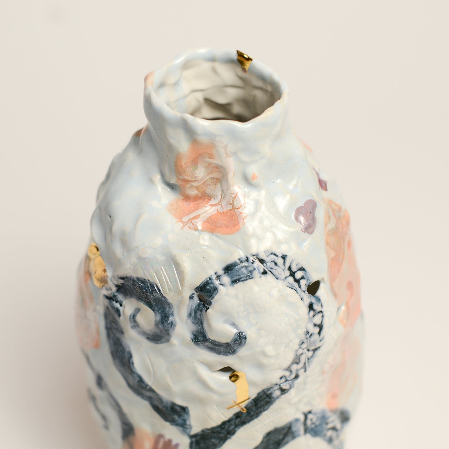 Ceramic sculpture by Tessy King